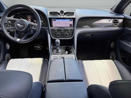 2022 Bentley Bentayga V8