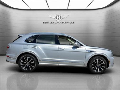 2022 Bentley Bentayga V8