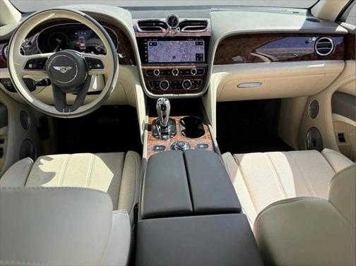 2022 Bentley Bentayga V8