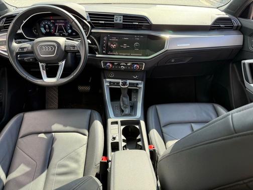 2023 Audi Q3 Premium 45 TFSI S line quattro Tiptronic