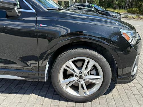 2023 Audi Q3 Premium 45 TFSI S line quattro Tiptronic