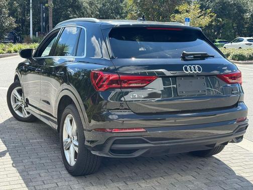2023 Audi Q3 Premium 45 TFSI S line quattro Tiptronic