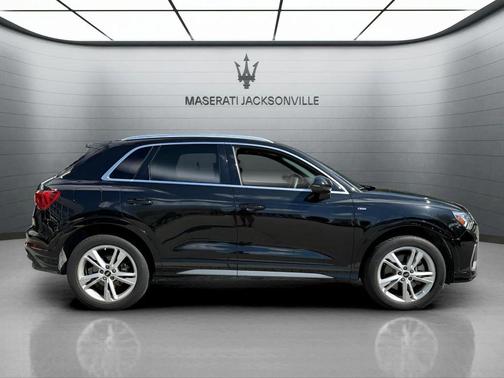2023 Audi Q3 Premium 45 TFSI S line quattro Tiptronic