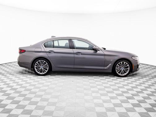 2022 BMW 530e Base