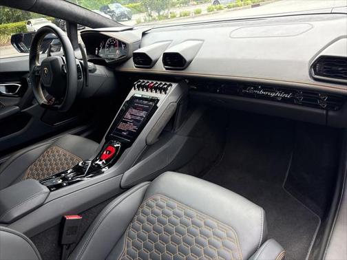2024 Lamborghini Huracan EVO Spyder