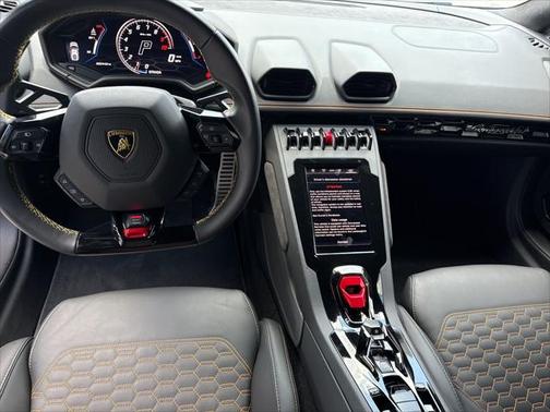 2024 Lamborghini Huracan EVO Spyder