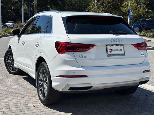 2021 Audi Q3 40 Premium