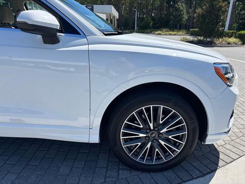 2021 Audi Q3 40 Premium