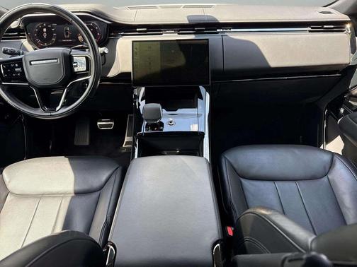 Fuji White 2024 Land Rover Range Rover Sport SE