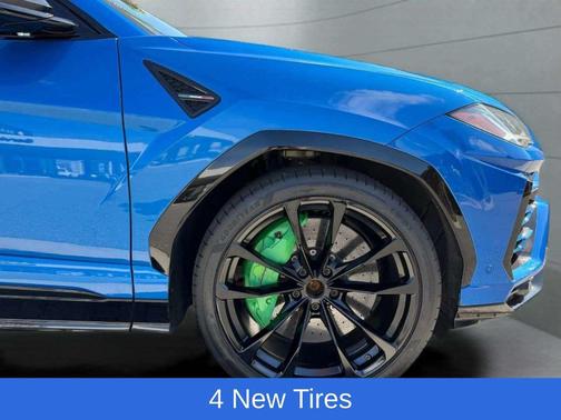 2019 Lamborghini Urus Base