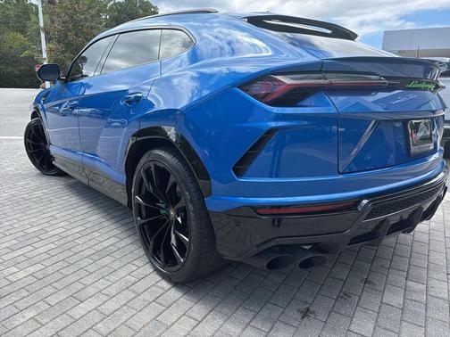 2019 Lamborghini Urus Base