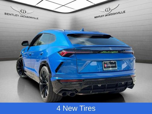 2019 Lamborghini Urus Base