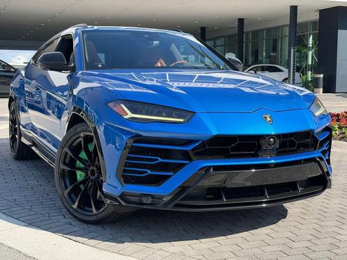 2019 Lamborghini Urus Base