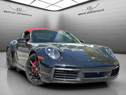 2022 Porsche 911 Targa 4S