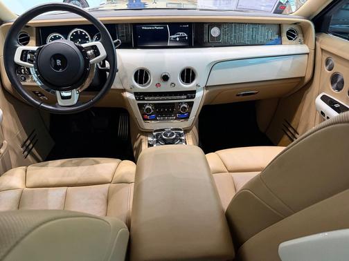 2019 Rolls-Royce Phantom 
