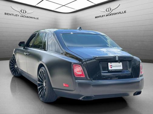 2019 Rolls-Royce Phantom Base