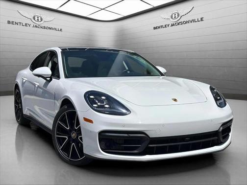 2021 Porsche Panamera 4