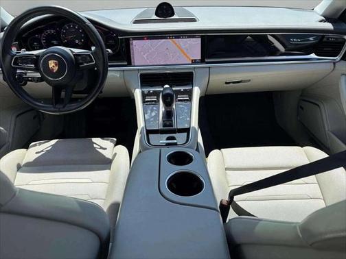 2021 Porsche Panamera 4