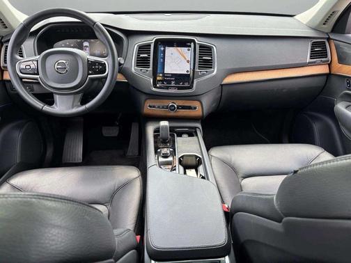 2022 Volvo XC90 Recharge Plug-In Hybrid T8 Inscription Expression 6 Passenger