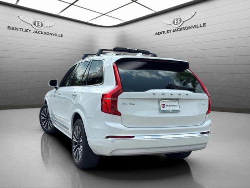 2022 Volvo XC90 Recharge Plug-In Hybrid T8 Inscription Expression 6 Passenger