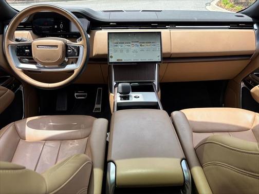 2025 Land Rover Range Rover P400 SE 7 Seat