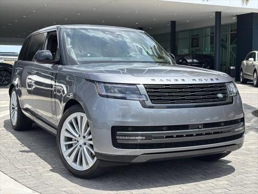 2025 Land Rover Range Rover P400 SE 7 Seat