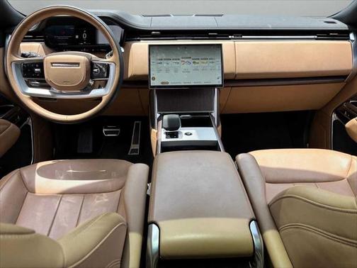 2025 Land Rover Range Rover P400 SE 7 Seat
