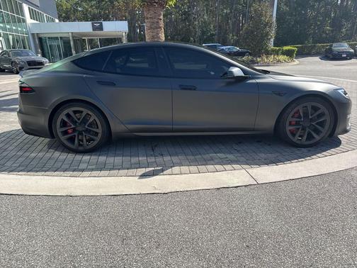 2024 Tesla Model S Plaid