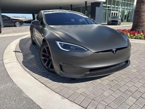 2024 Tesla Model S Plaid