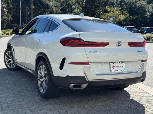 2023 BMW X6 xDrive40i