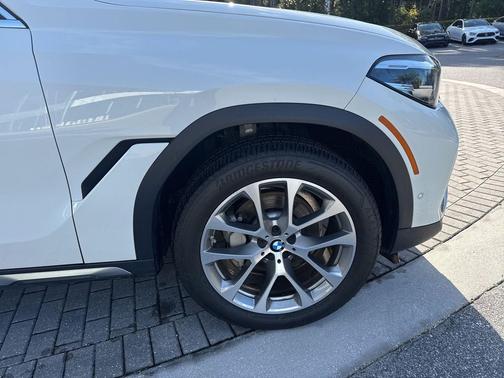 2023 BMW X6 xDrive40i