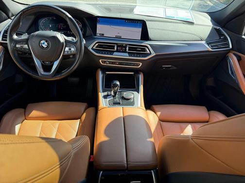 2023 BMW X6 xDrive40i