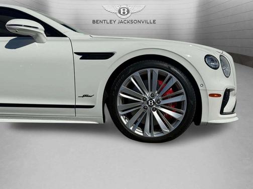 Glacier White 2025 Bentley Flying Spur Speed
