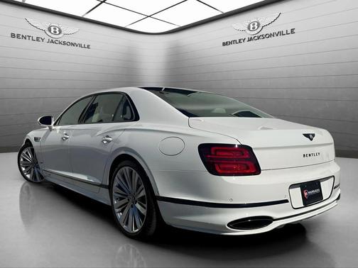 Glacier White 2025 Bentley Flying Spur Speed