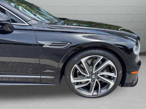 2025 Bentley Flying Spur Speed