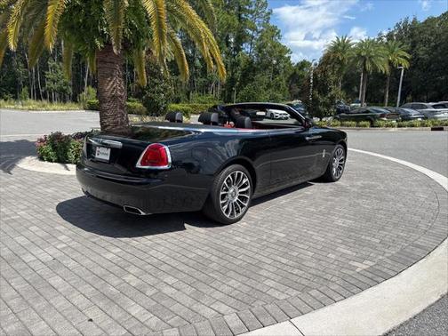 2019 Rolls-Royce Dawn Base