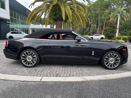 2019 Rolls-Royce Dawn Base