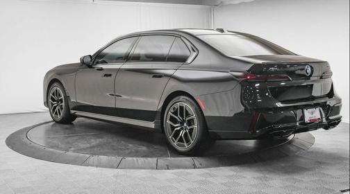 2024 BMW 760 xDrive