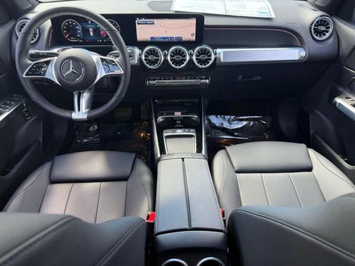 2025 Mercedes-Benz GLB 250 4MATIC