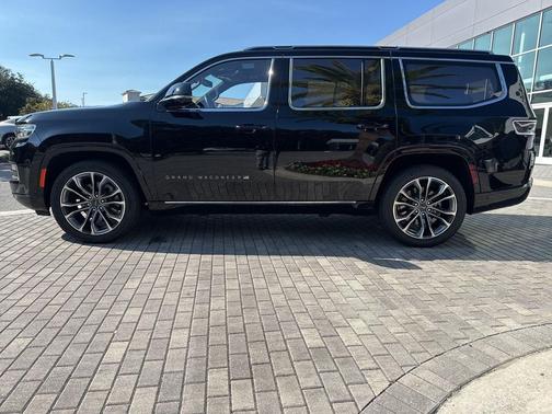 2023 Jeep Grand Wagoneer Series III 4x4