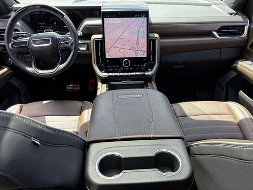 2025 GMC Yukon Denali Ultimate