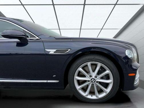 2021 Bentley Flying Spur V8