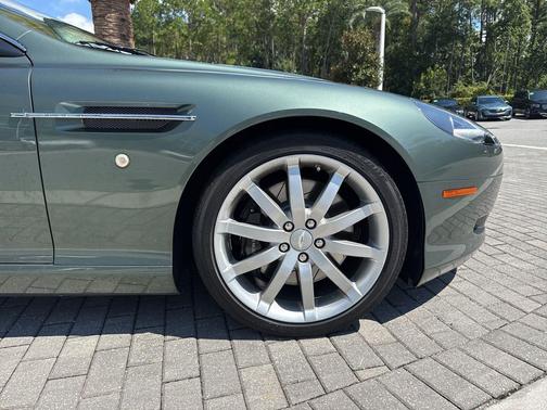 2006 Aston Martin DB9 Volante