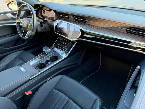 2022 Audi A7 55 Premium Plus