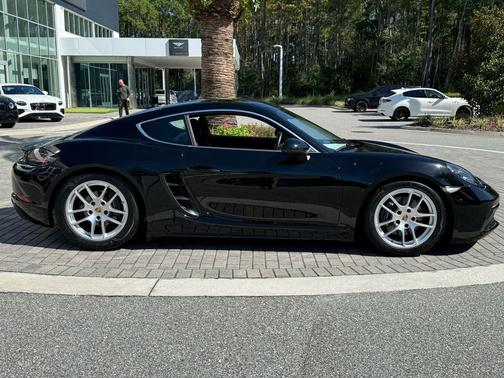 2024 Porsche 718 Cayman Base