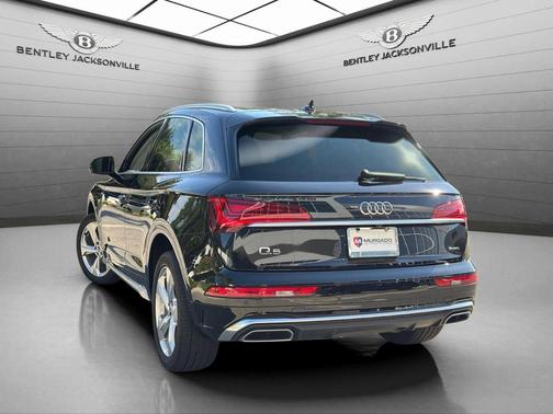 2022 Audi Q5 45 S line Premium Plus