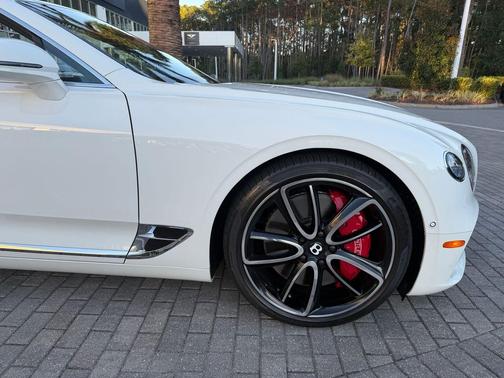 2024 Bentley Continental GT V8