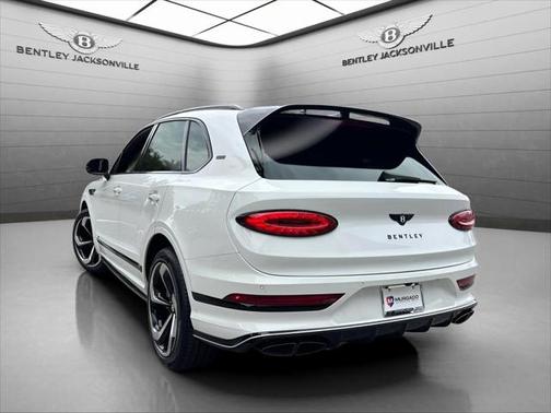 2025 Bentley Bentayga V8