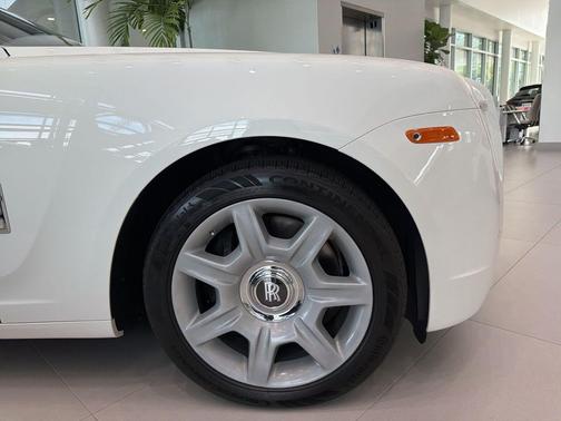 2012 Rolls-Royce Ghost Base