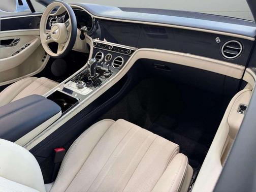 2026 Bentley Continental GT 